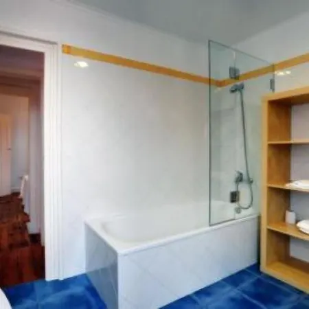 Fuer 11 Personen Und 1 Kind In Lissabon- Regiao De - Costa De Lisbo By Interhome * Lisboa