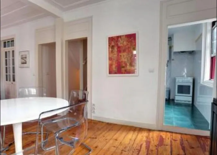 Apartment Fuer 11 Personen Und 1 Kind In Lissabon- Regiao De - Costa De Lisbo By Interhome Lisbon