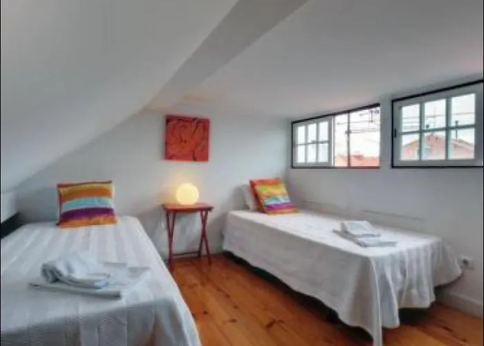 Fuer 11 Personen Und 1 Kind In Lissabon- Regiao De - Costa De Lisbo By Interhome Lizbona