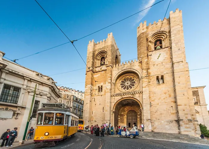 Fuer 11 Personen Und 1 Kind In Lissabon- Regiao De - Costa De Lisbo By Interhome *